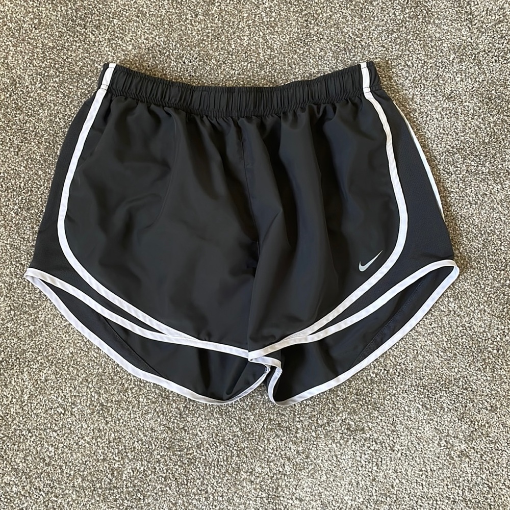 Women’s Nike Shorts XL